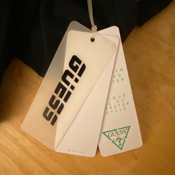 Women’s athletic Guess racer stripe leggings. NWT - Picture 7 of 10